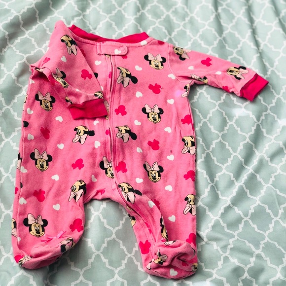 Onsie - Picture 2 of 8